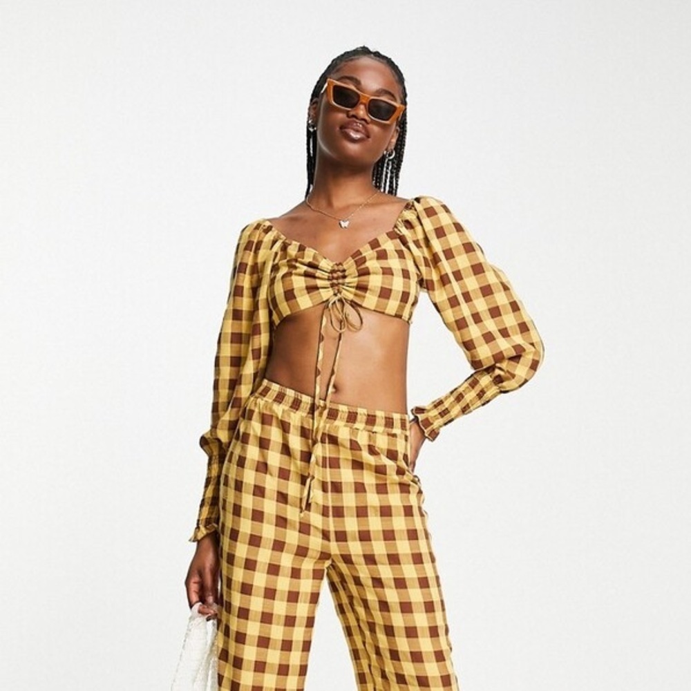 ASOS Checkered V-Neck Crop Top - Mustard and Chocolate - Picture 3 of 4